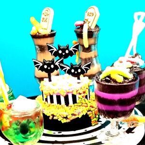 MINIVERSE Halloween Magnet Set- 4 Completed & Combined Projects